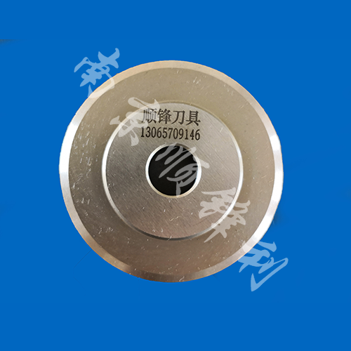 �≺���е�Ƭ